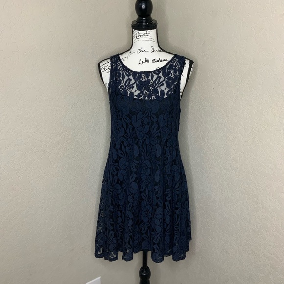 #54 NWT Free People Sleeveless Miles Of lace Dress Navy Blue Small - Picture 2 of 4